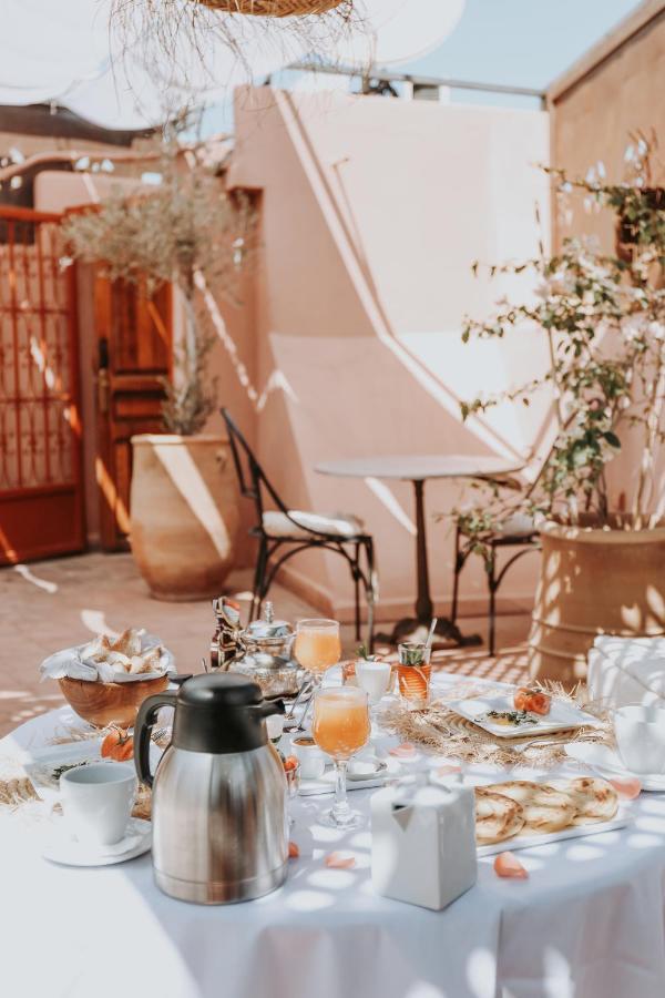 Dar Nour El Houda Hotel Marrakesh Bagian luar foto